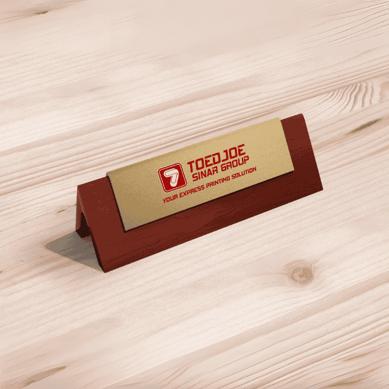 Name Desk Sliding Plat